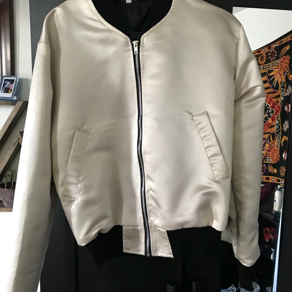 Bomber jacket